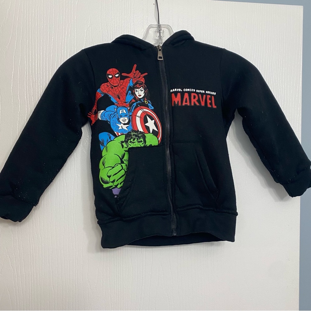 Boys 5T Marvel Black Hoodie: Hulk, Spider Man, Captain America, Black Wi…